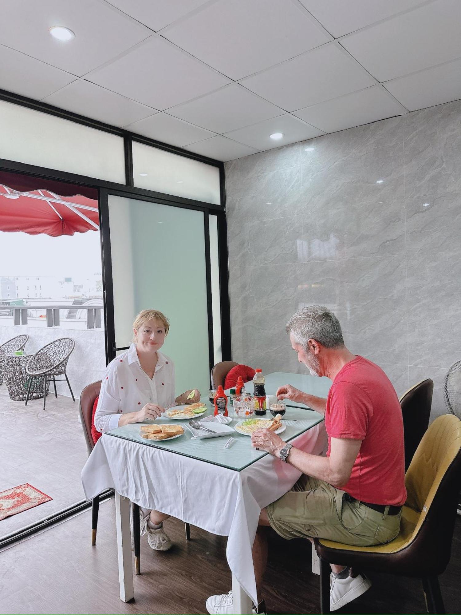 Golden Rose Premium Hotel Hanoi Bagian luar foto